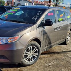 2012 HONDA ODYSSEY TIRES SO NEW 