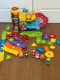 VTech Go! Go! Smart Wheels - Park & Learn Deluxe Garage Vtech