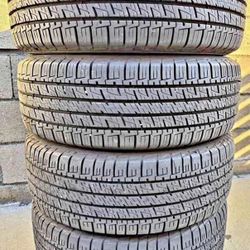 225 55 19 Goodyear Tires Con 80% de Vida Las 4