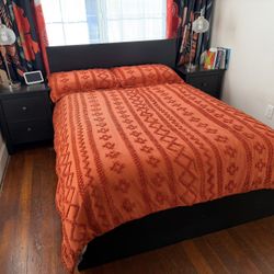 Full Size Bed Frame And 2 Nightstands With Drawers