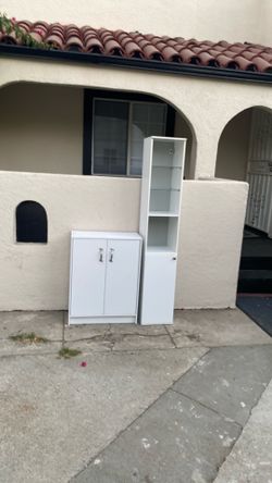 Gorgeous organizer set great style white color very clean easy to carried size  tall  one H 66” D 12” W12”  short one H32” W24” D12”