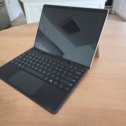 OLED Surface Pro 11 - 32GB RAM - 1TB HDD - Snap Dragon