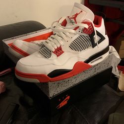 Jordon 4 SIZE12