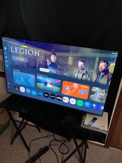 Samsung crystal UHD U8000F 50” television TV with original box