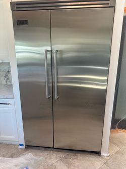 Viking refrigerator and freezer 48”
