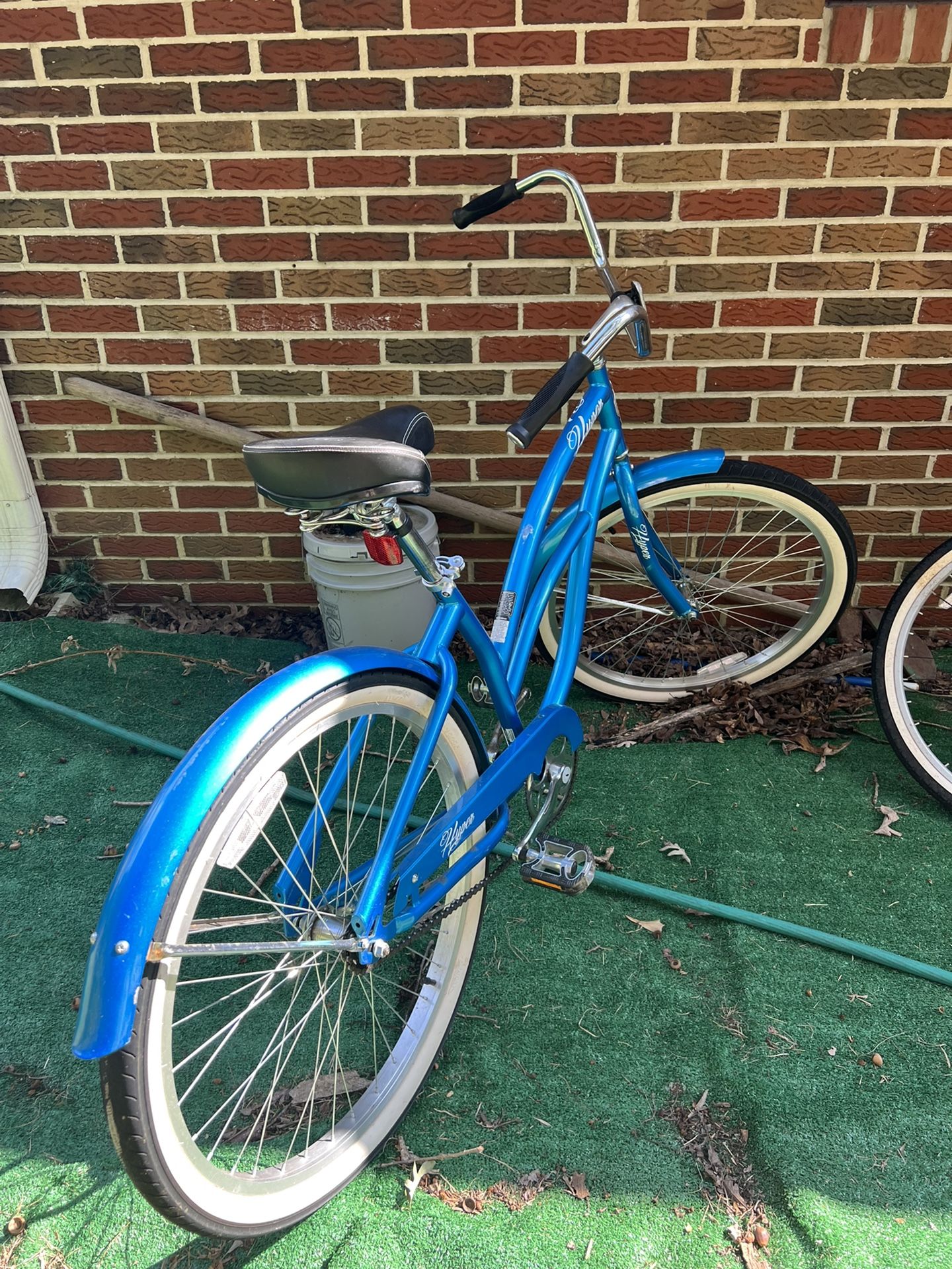 Hyper Bicycle 26 Ladies Commute Neon Teal