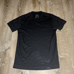 Givenchy Black T-Shirt- Size Small