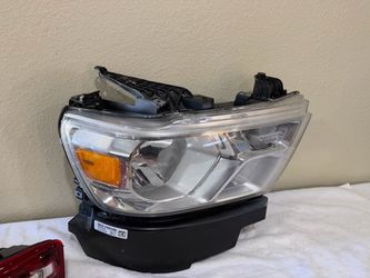 2019-2024 dodge ram headlight