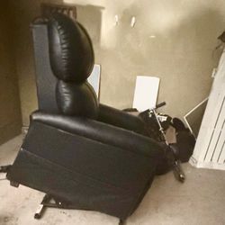 Golden Technologies Power lift recliner