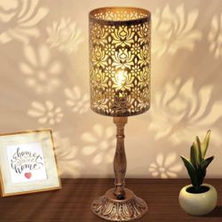 Bedside Lamps, Table Lamp for Bedroom with Battery Operated Lamp, Small Table Lamp for Bedroom Decor,Rose Pattern Table Cordless Lamp for Nightstand