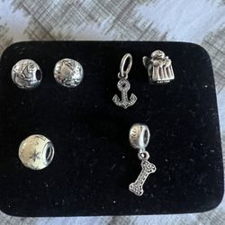 Clips y charms de Pandora, originales.