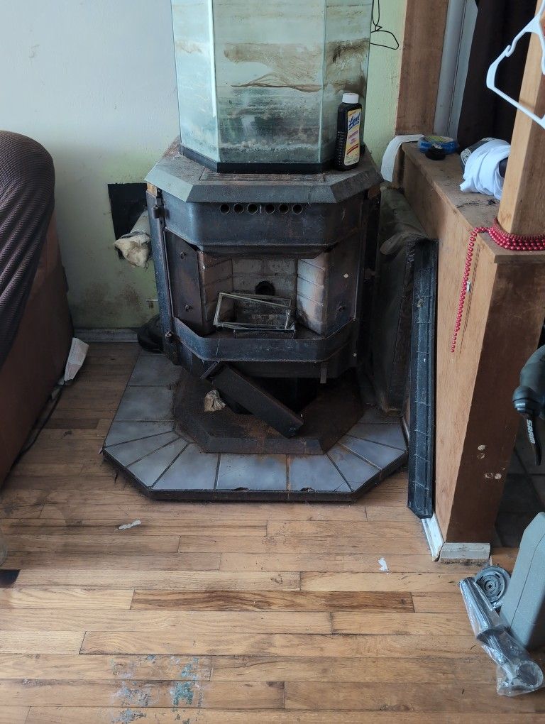 Pellet Stove (Doesn't Work)