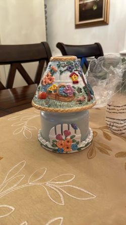 Three piece candle with base and shade/topper