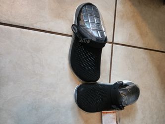 Brand New Woman Crocs Size 7