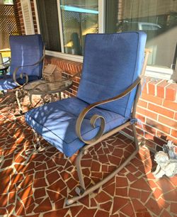 Patio Rocking Chairs with Matching Table