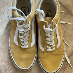 Vans Size 5 Women’s 