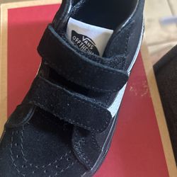 VANS  Size 13 Uy  New 