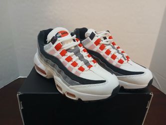 Nike Air Max 95 Sneakers