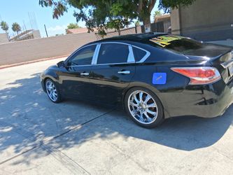 20" Chrome Wheels And Tires Front Are 245/35/20 Rear Are 245/45/20 $270 Obo Need Gone Asap