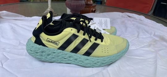 Adidas Zponge size 9 1/2