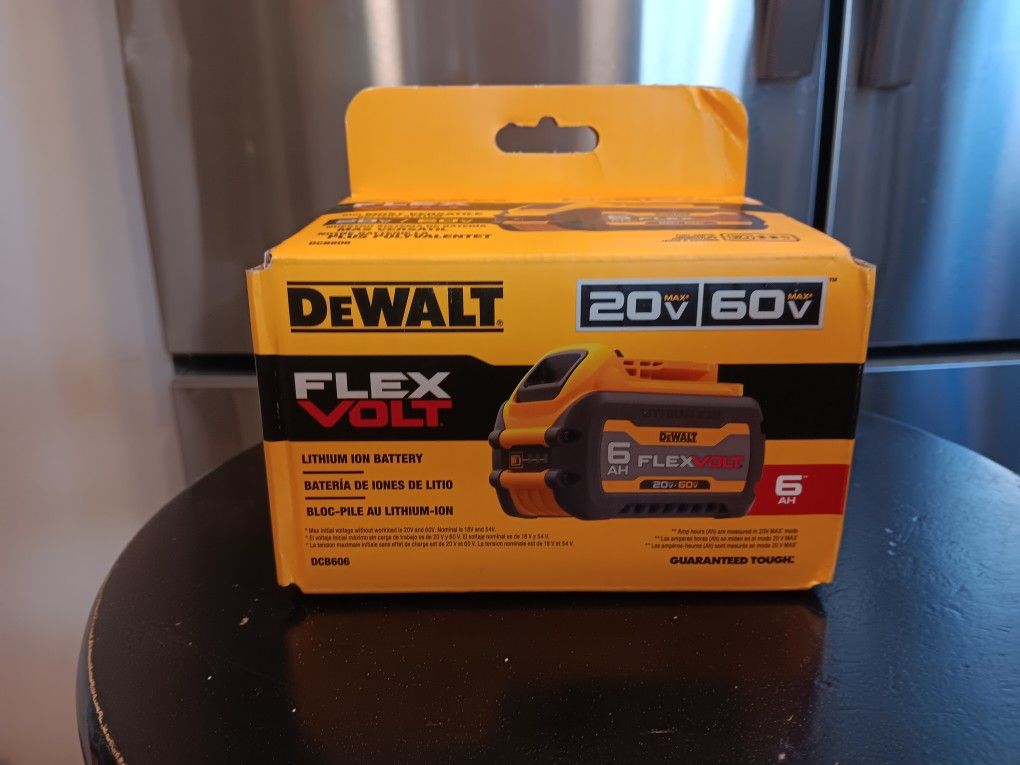 DeWalt 60 / 20 Volt 6 Amp FlexVolt