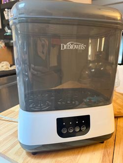 Dr Browns Bottle Sterilizer and Dryer
