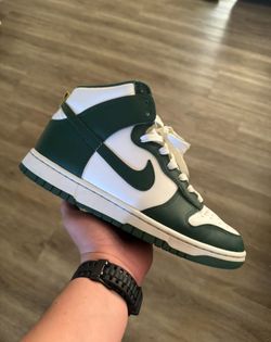 Nike Dunk Highs