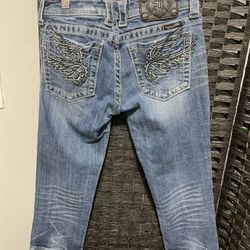 Miss Me Crop lJeans 