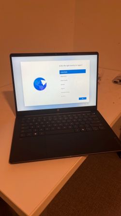 Mint condition HP OmniBook 3 touchscreen laptop