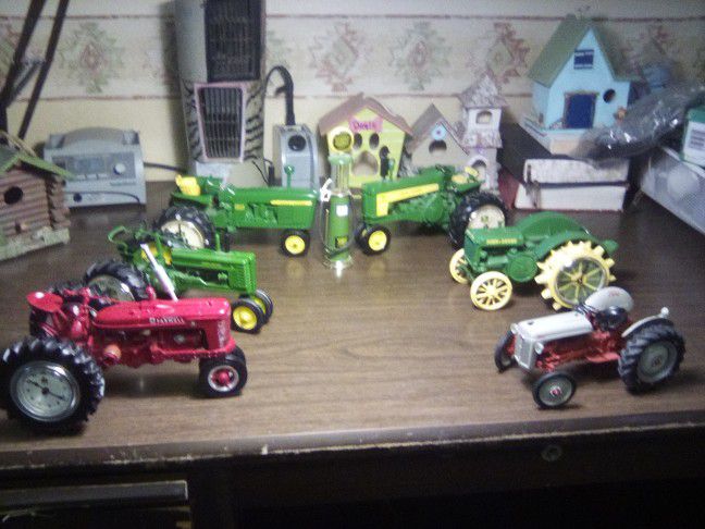John Deer and Ford Collectables Tractor Clock  By The Danbury Mint 