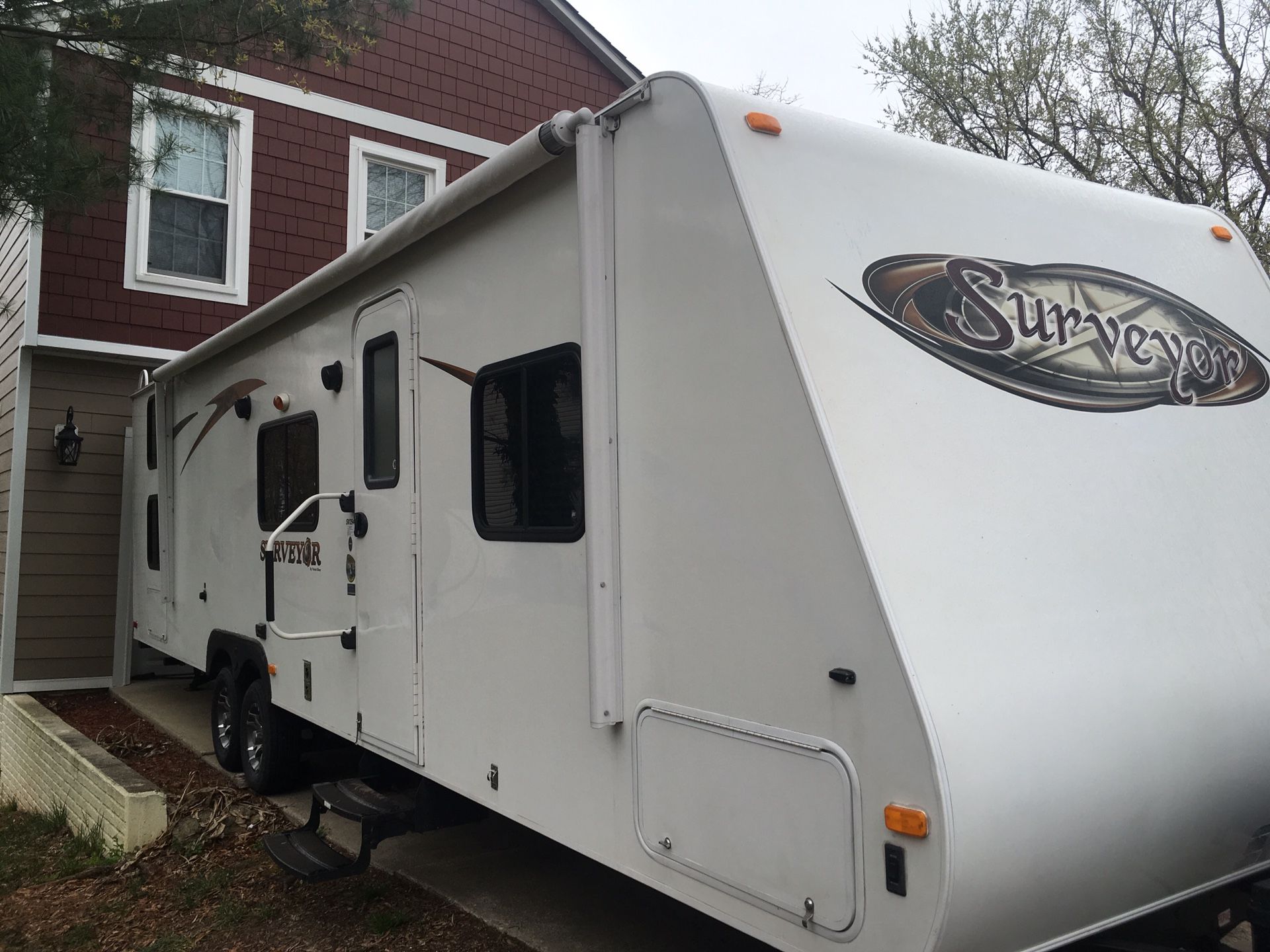 Travel Trailer 34’ Forest River Surveyor