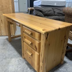 Pole Pine Lodge Desk. 