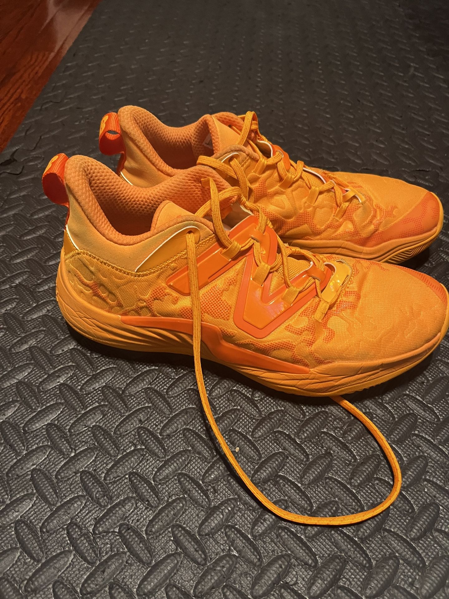 New Balance Two Wxy V3 Basketball Shoes