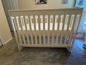 Baby crib