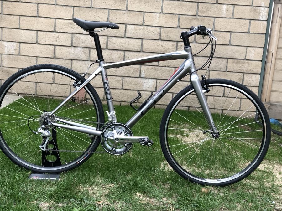GT Tachyon 3.0 flat bar road bike. Medium