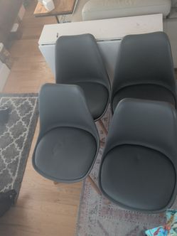 4 Chairs