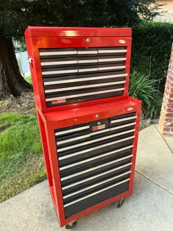 Rare Vintage Sears Craftsman 65258 12-Drawer Chest Toolbox & 12 drawer rolling cabinet. Only Comes with key to top toolbox Price is firm