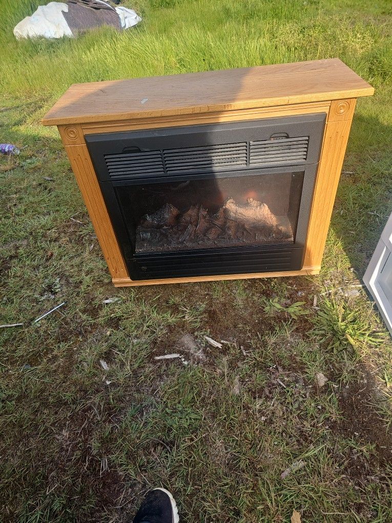 Amish Mantle Electric Fireplace