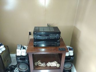 Yamaha Home Theater System With A Five CD Disc Changer And Two Big Very Heavy Speakers All In Very Good Condition Yamaha