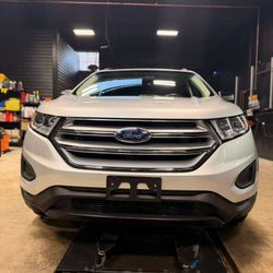 2017 Ford Edge