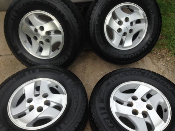 16" Toyota Sequoia Wheels and tires for Sale in Chesapeake, VA - OfferUp