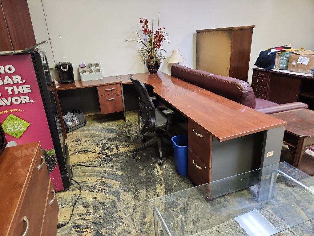 3 PC Desk
