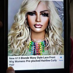 Blonde Wavy Style Wig 