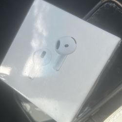 AirPods gen 4s
