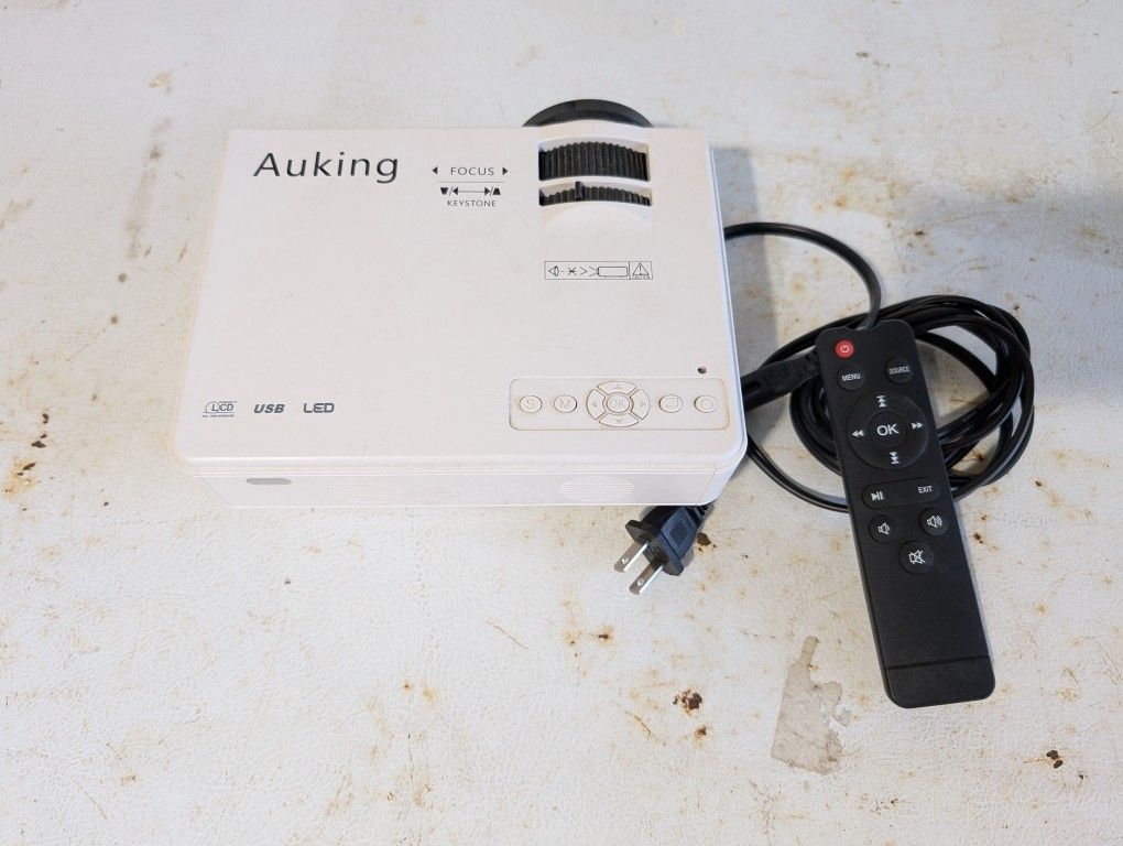 Auking Projector