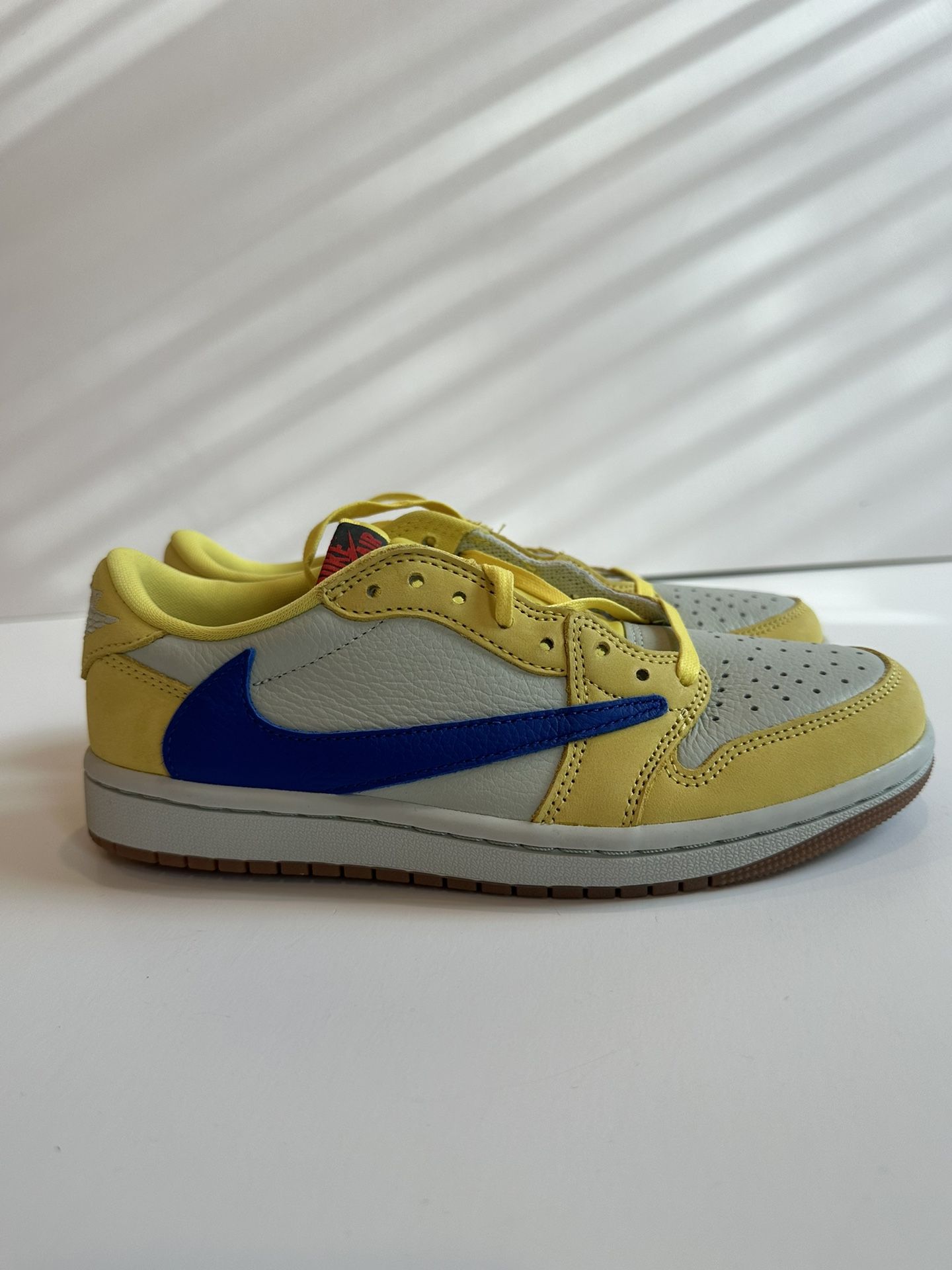 New Nike Canary Jordan 1 Travis 8 Women’s / 6.5 Men’s