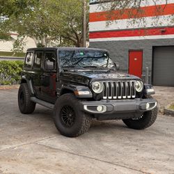 2020 Jeep Wrangler Sahara 
