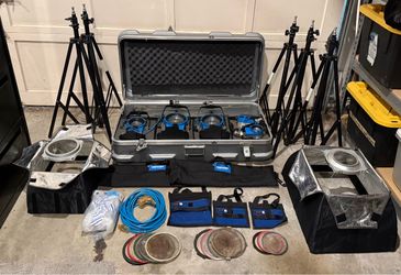 ARRI Fresnel Lighting Kit with Chimera Softboxes