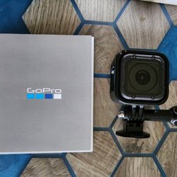 GoPro Hero 5 Session Camera Bundle. 