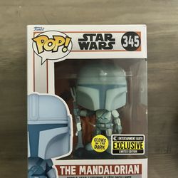 The Mandalorian Funko Pop Glows In The Dark Edition